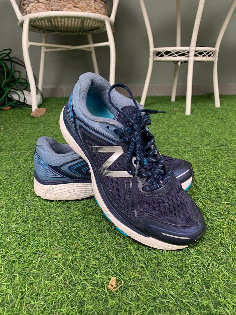 New Balance 860v8 saiz 8uk for sale Men s Fashion Footwear