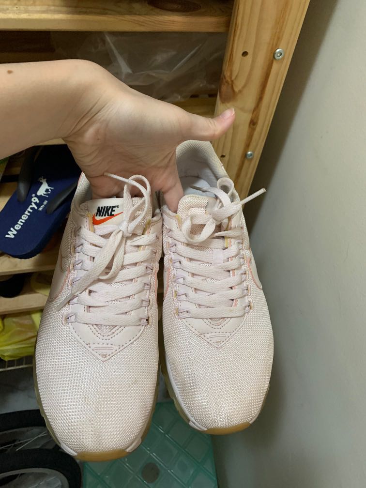 womens nike air max styles