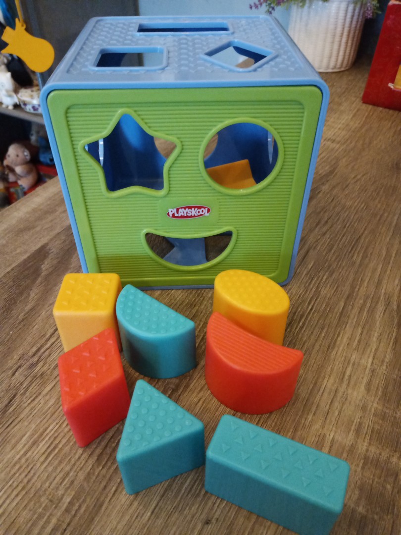 Playskool Form Fitter Shape Sorter Box, Hobbies & Toys, Toys & Games on Carousell