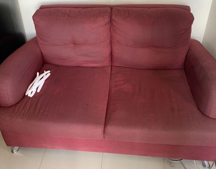 Sofa couch (Category: Sofas) located in Quezon City. Submitted by jergaragesale (Listing ID 1113892381, Image 1). Description: Used mandaue foam sofa couch Original price bought 12k 2-3 seater For pick-up only .