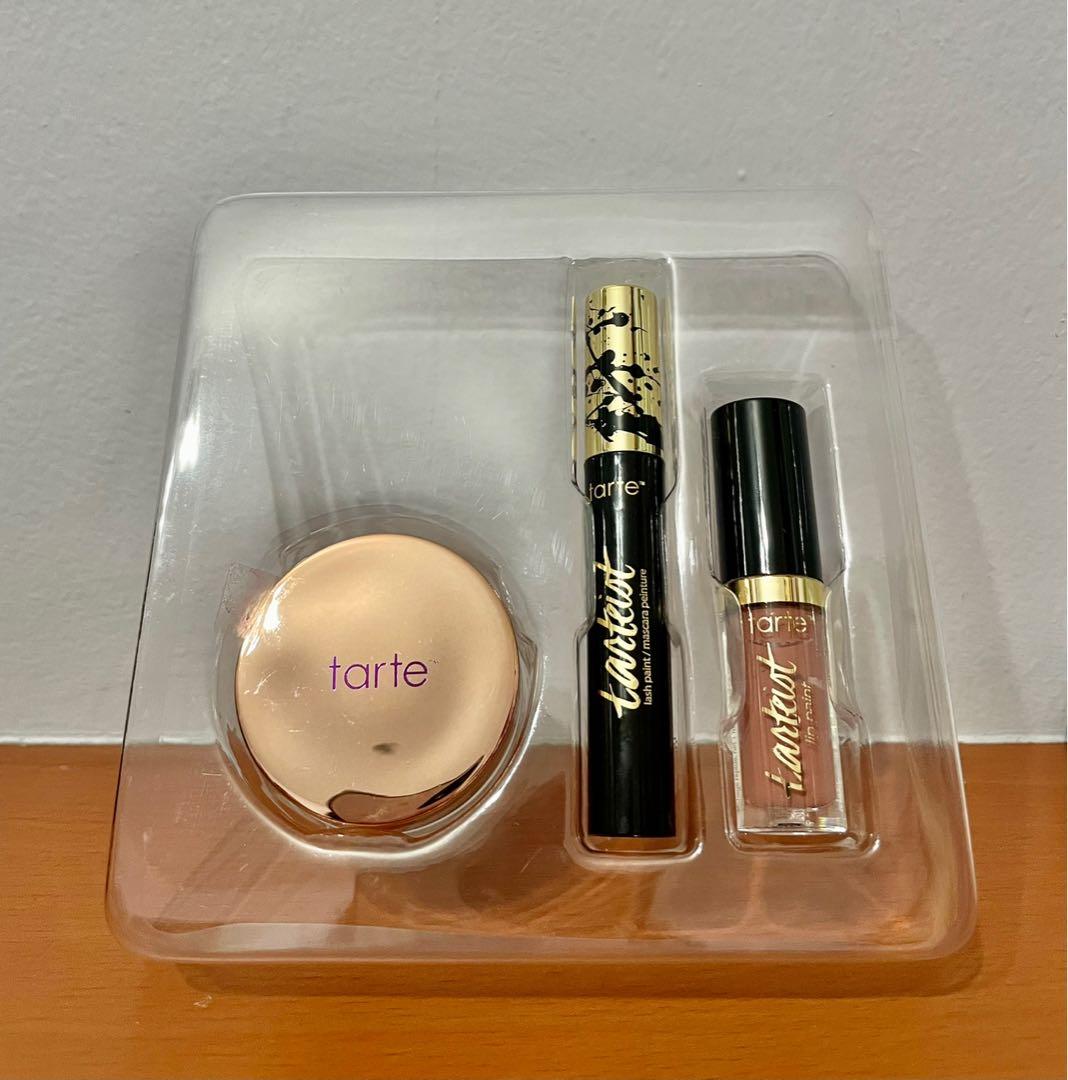 Tarte combo kit (Category: Makeup) located in Singapore. Submitted by malt_ (Listing ID 1113850737, Image 3). Description: Brand new Friend gave it to me but I don’t use it..