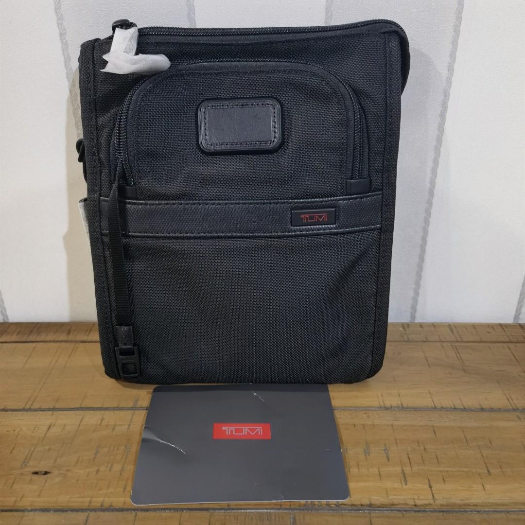 tumi alpha 2 pocket bag