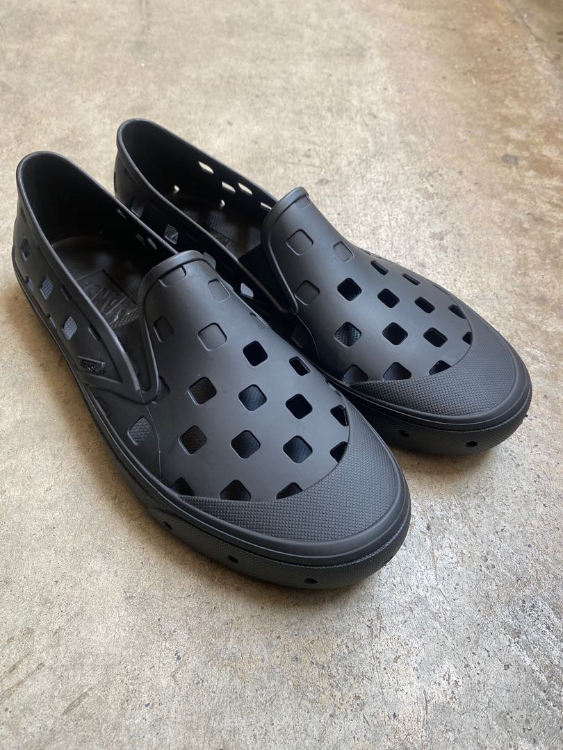 vans trek size 9