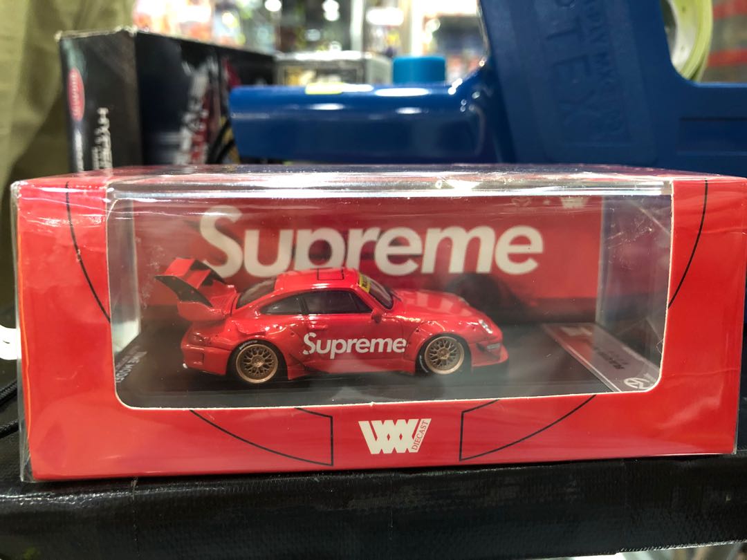 model supreme