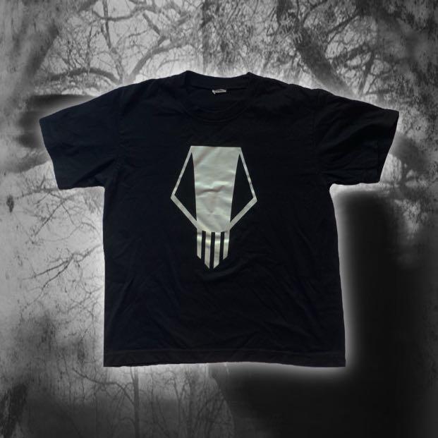 bakugou skull t-shirt (Category: Shirts) located in Antipolo. Submitted by stroberisof (Listing ID 1114043320, Image 1). Description: size: large on tag condition: 9/10 tags: gothic, my hero academia, boku no hero academia, bnha, mha, goth, mall goth, alt, skull.