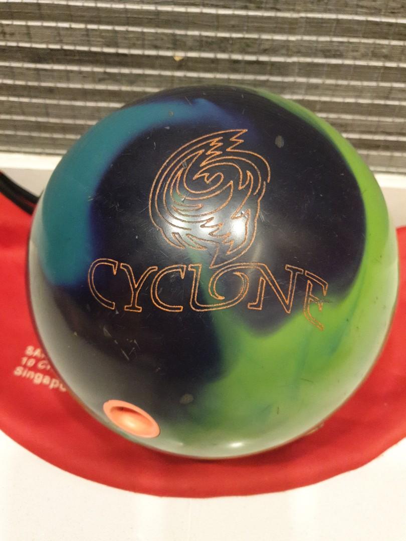 Ebonite Cyclone Bowling Ball 10 lbs, Sports Equipment, Sports & Games
