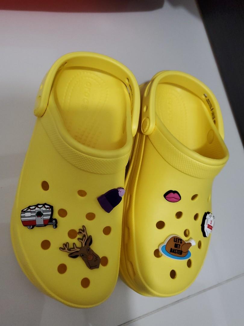 crocs bae yellow