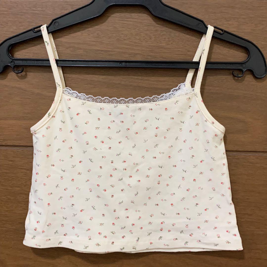 cropped floral cami top (Category: Sleeveless) located in Paranaque City. Submitted by _decluttered (Listing ID 1114123626, Image 3). Description: — used once ! mop: gcash, cod mod: ggx .