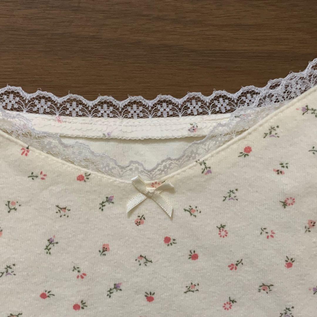 cropped floral cami top (Category: Sleeveless) located in Paranaque City. Submitted by _decluttered (Listing ID 1114123626, Image 2). Description: — used once ! mop: gcash, cod mod: ggx .
