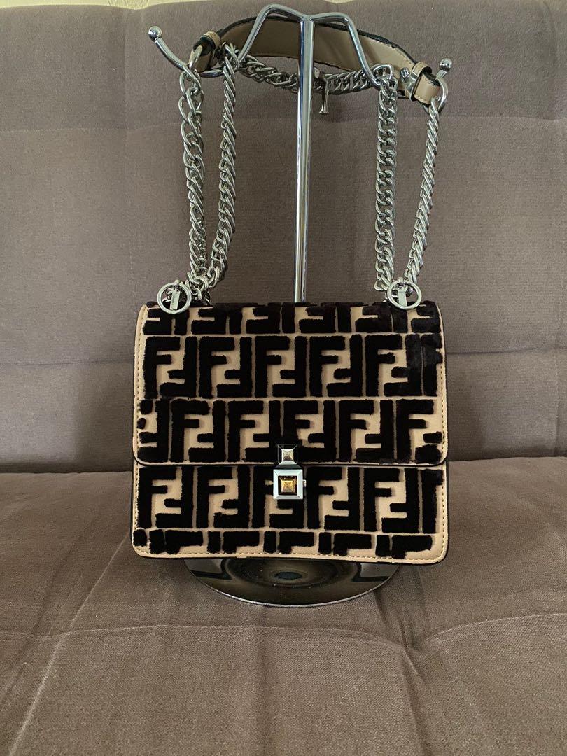 Fendi kan i 2025 velvet bag