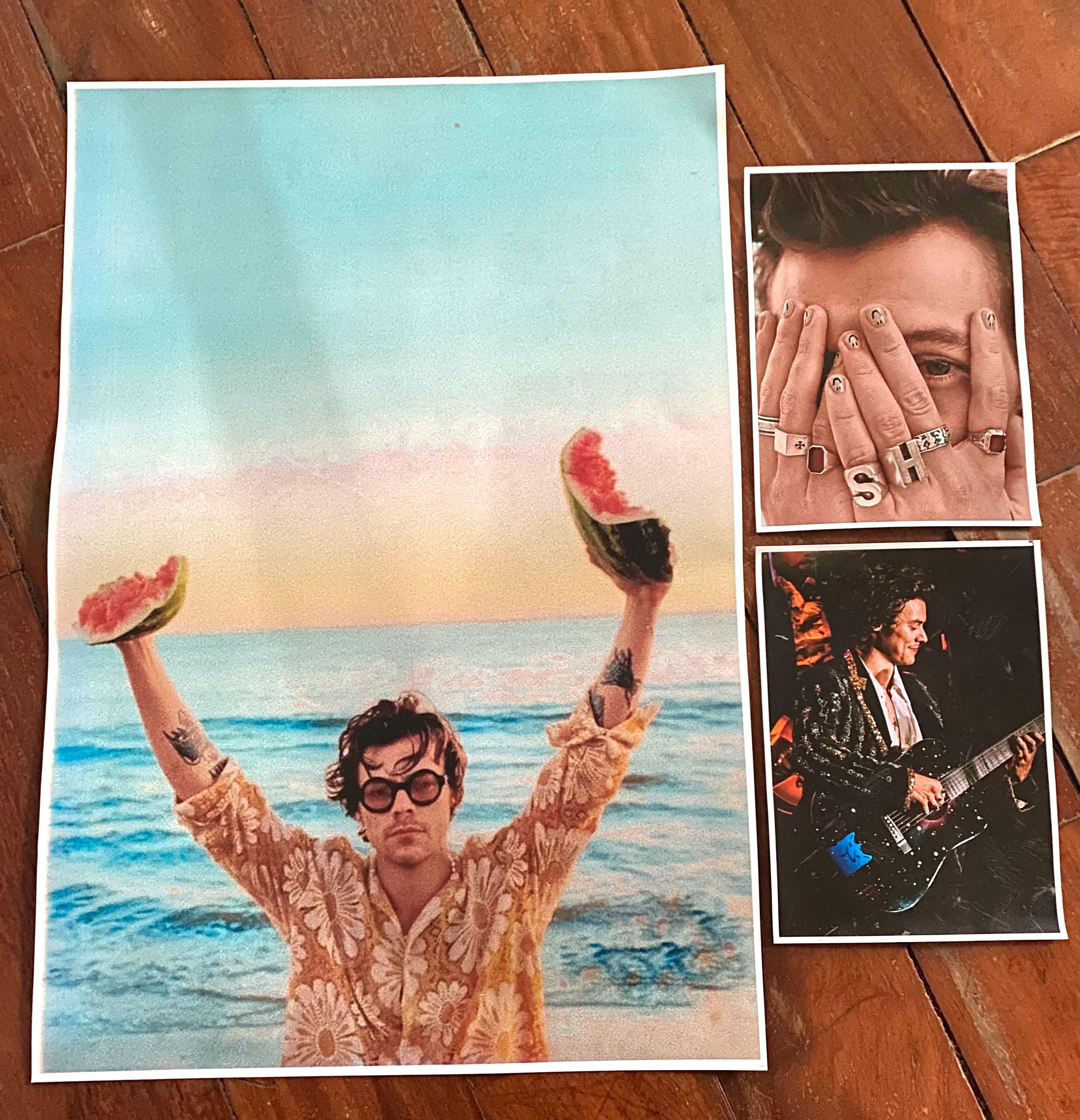 Harry Styles Poster and Custom Prints, Hobbies & Toys, Memorabilia &  Collectibles, Fan Merchandise on Carousell