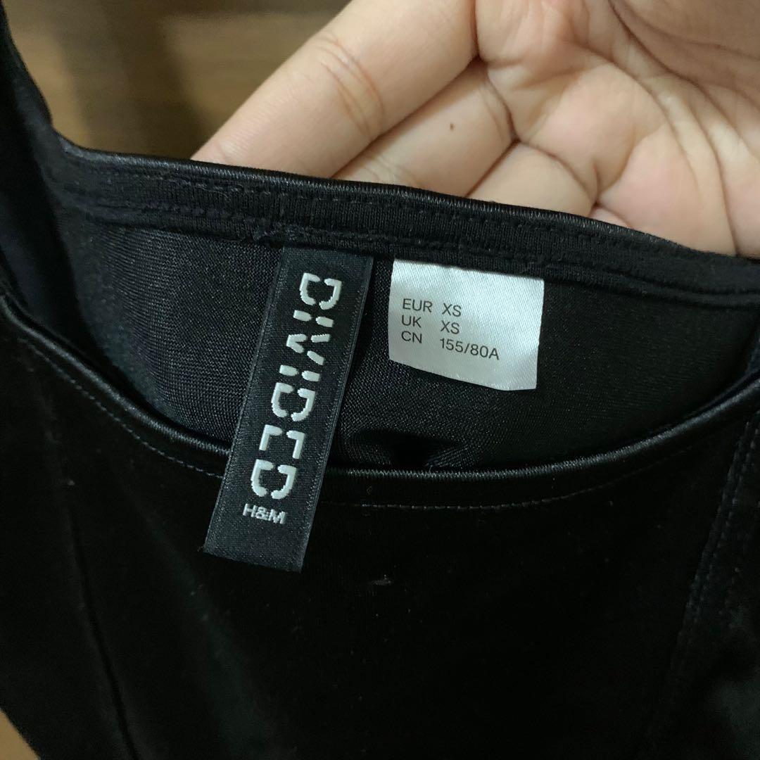 h&m black silk top ! (Category: Sleeveless) located in Paranaque City. Submitted by _decluttered (Listing ID 1114123704, Image 3). Description: — used once! mop: gcash, cod mod: ggx .