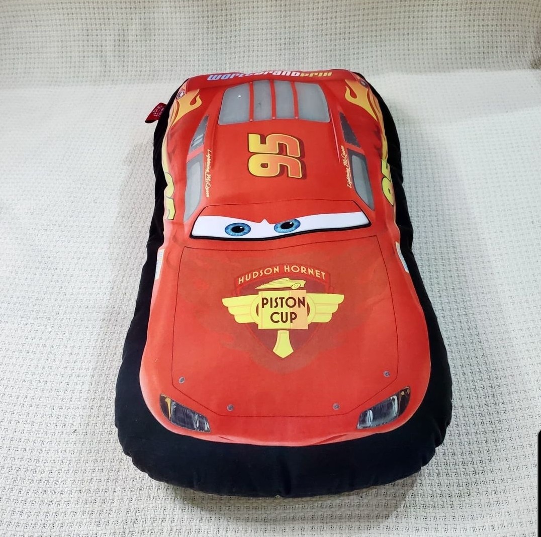 LARGE LIGHTNING MCQUEEN PILLOW/TOY. 24" x 12", Hobbies & Toys, Toys