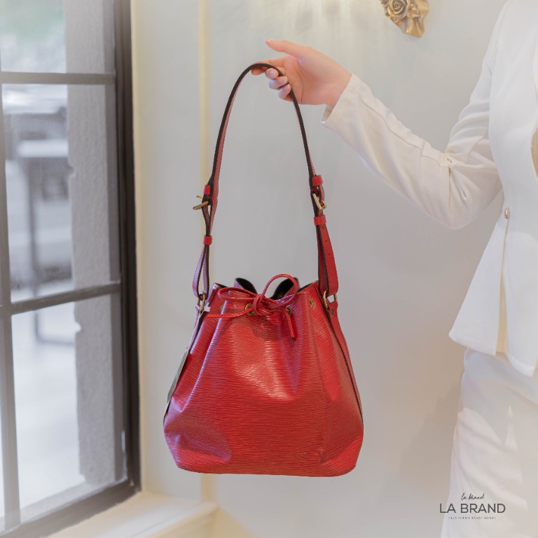 LOUIS VUITTON Epi Noe Castillan Red 1170148