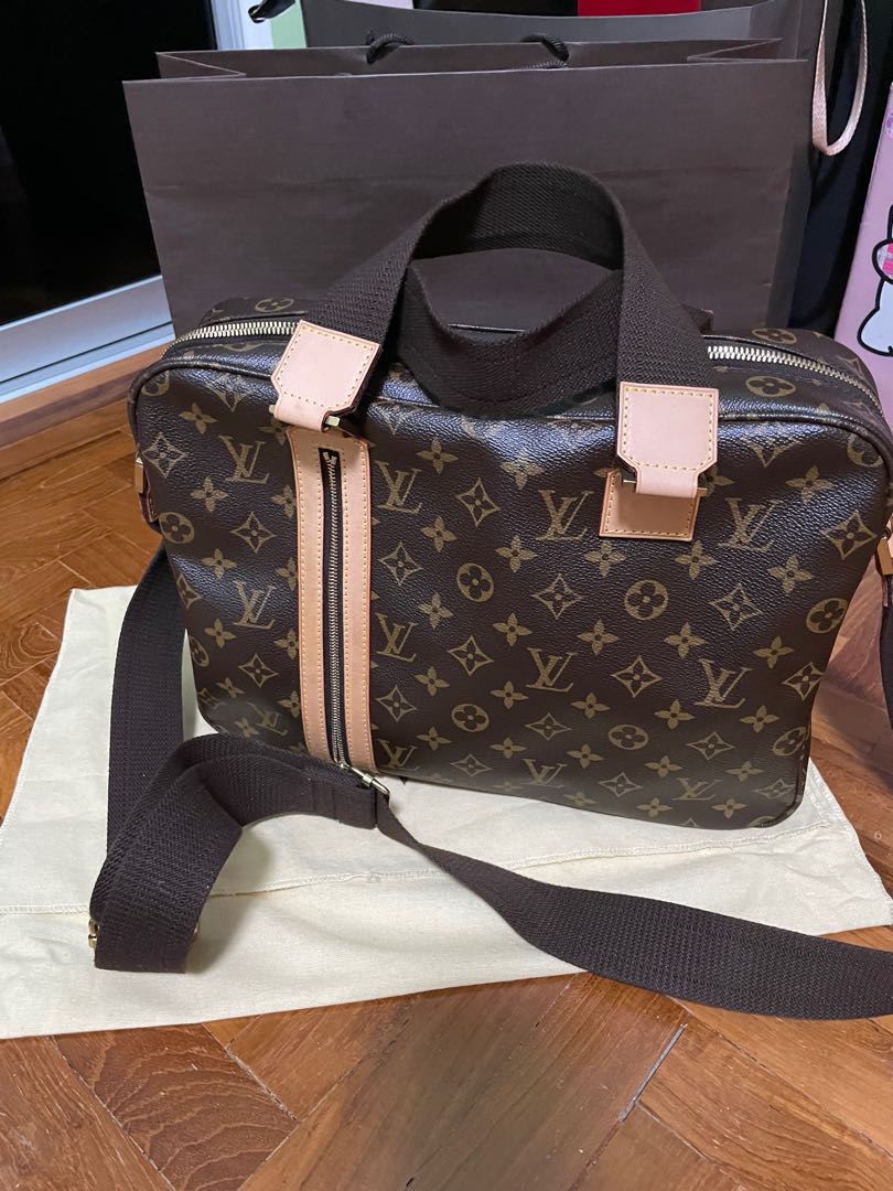 LV sac bosphore messenger/ crossbody, Luxury, Bags \u0026 Wallets on Carousell