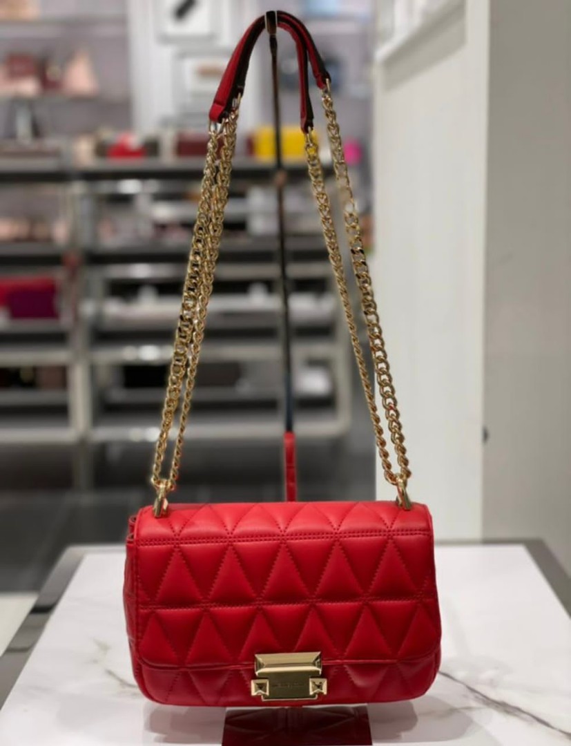 Ham selv Massage Når som helst Michael kors Sloan small red AUTHENTIC, Women's Fashion, Bags & Wallets,  Clutches on Carousell