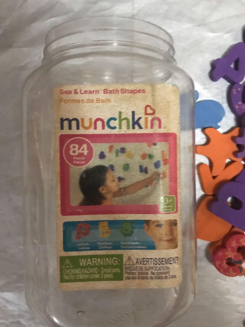 Munchkin sea and sales learn bath shapes