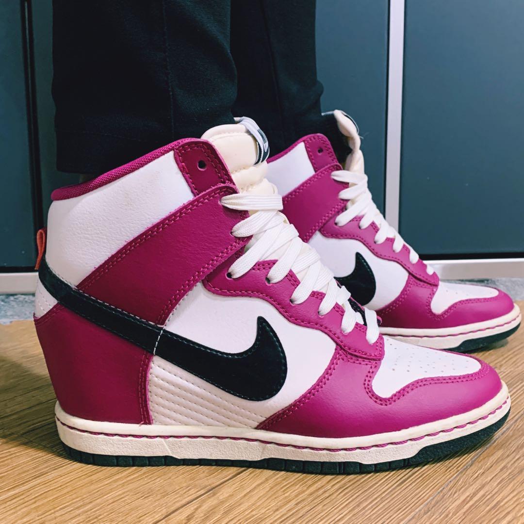 超話題新作靴NIKE WMNS DUNK SKY HI 二手 桃紅 白色 楔型鞋 內增高 US6.5 23.5號 528899-502 TP0-21 #含運