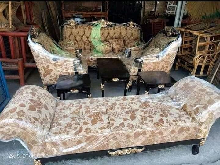 ONHAND KING LOUIE SALA SET (Category: Sofas) located in Quezon City. Submitted by wcfonlinestore (Listing ID 1114063029, Image 1). Description: Onhand ready to deliver King Louie with devan Made from solid gmelina wood 100% uratex foam PRICE PHP 35,000 Free delivery within metro manila For inquiries you can pm me text me at this number 09104155279 thank you and God bless 🙏 ❤.