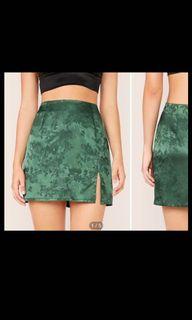 Oriental slit skirt