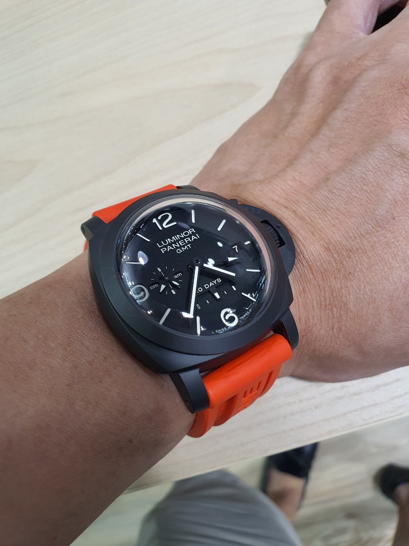Panerai 335 pam pam00335 ceramica Luxury Watches on Carousell