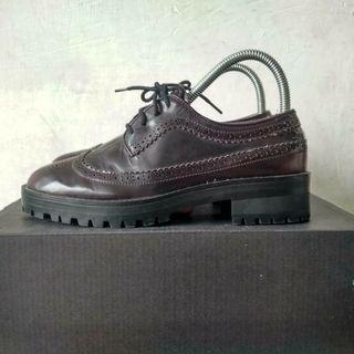 PULL AND BEAR SIZE 38