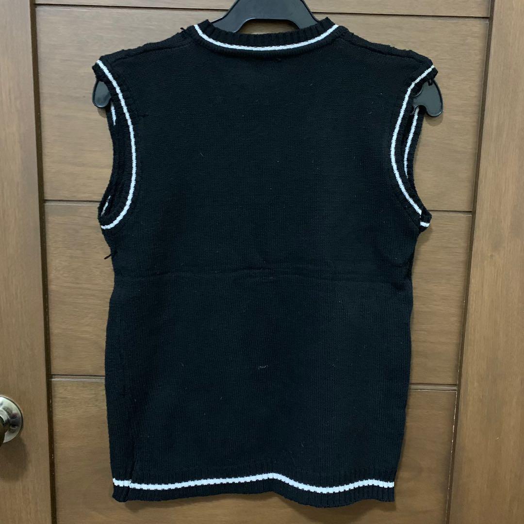 ralph lauren sweater vest ! (Category: Sleeveless) located in Paranaque City. Submitted by _decluttered (Listing ID 1114123792, Image 2). Description: — used twice! mop: gcash, cod mod: ggx .