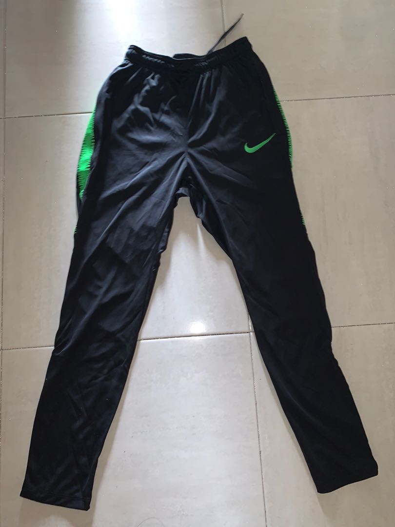 Tracksuit nike slim fit original seluar track Men s Fashion