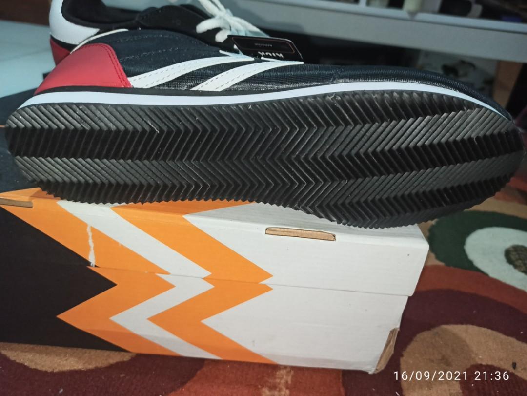 geoff max dan athletica