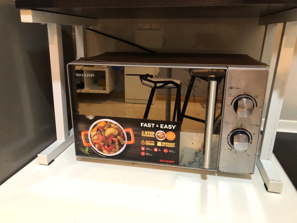 Sharp microwave R213CST, TV & Home Appliances, Kitchen Appliances, Ovens & Toasters on Carousell