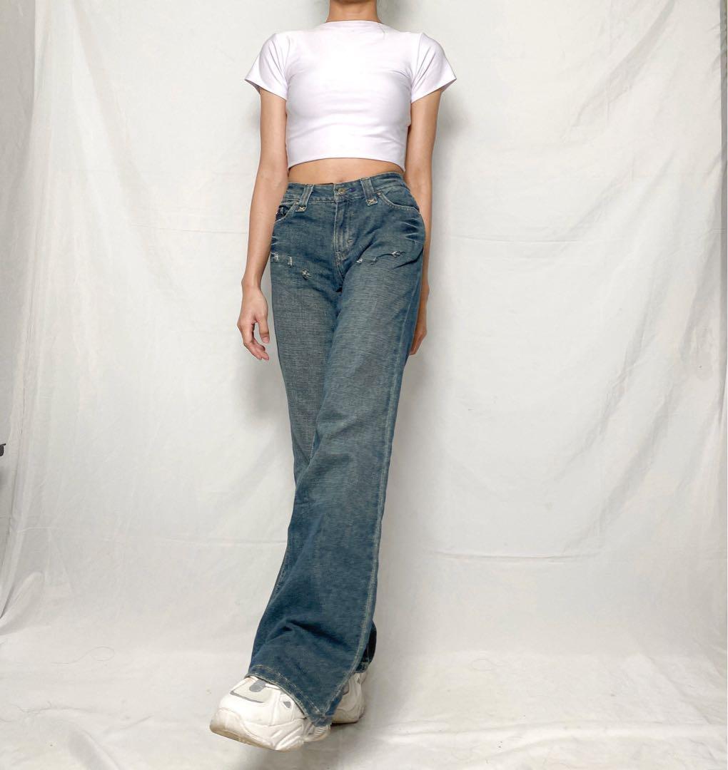 Tommy Hilfiger flare jeans, Fesyen Wanita, Pakaian Wanita, Bawahan di  Carousell