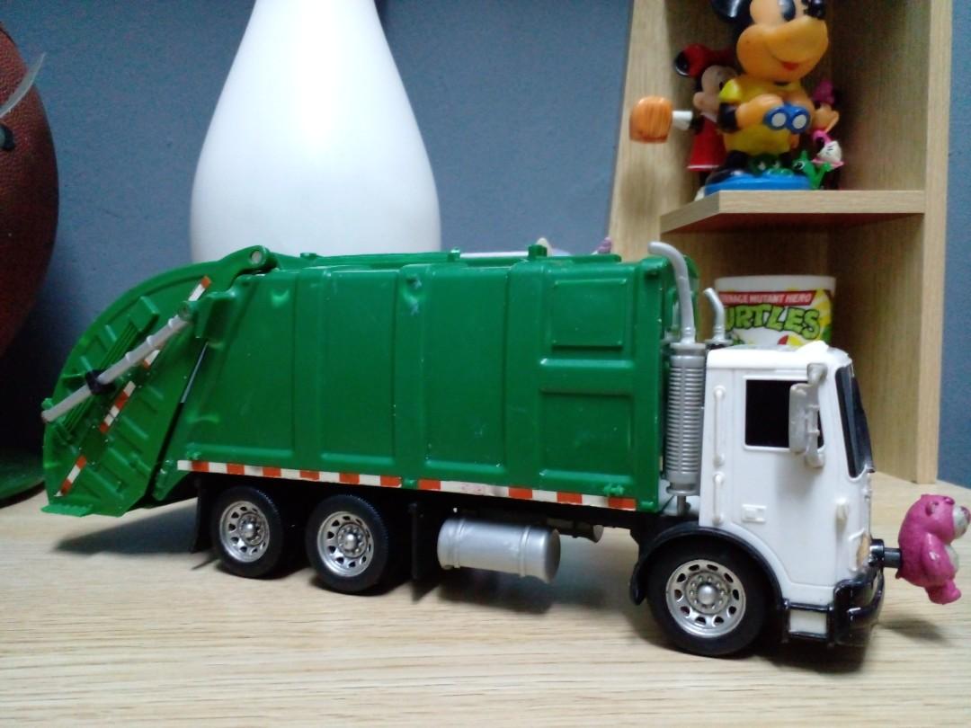 Lotso hotsell garbage truck