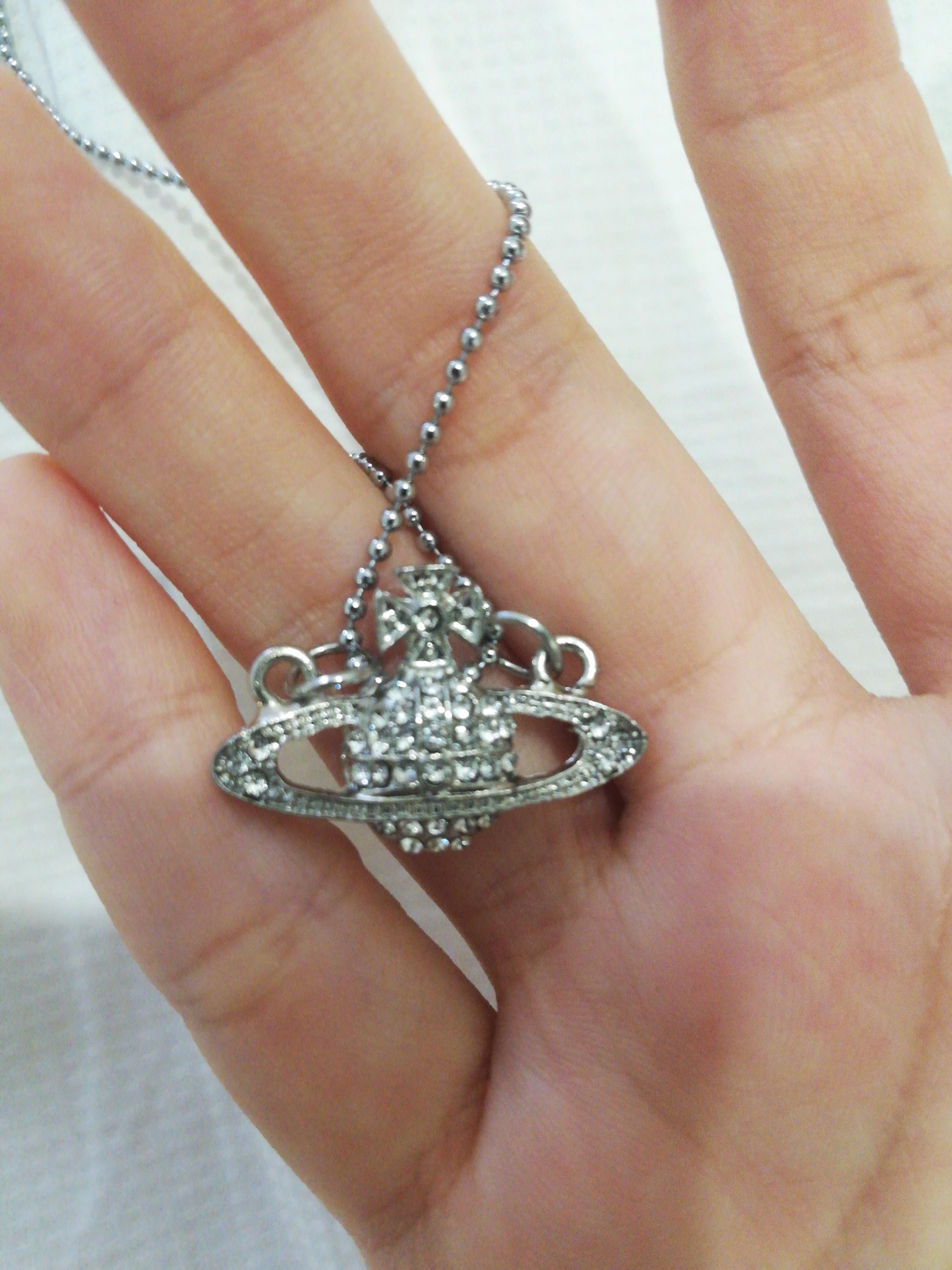 Vivienne westwood butterfly shop necklace