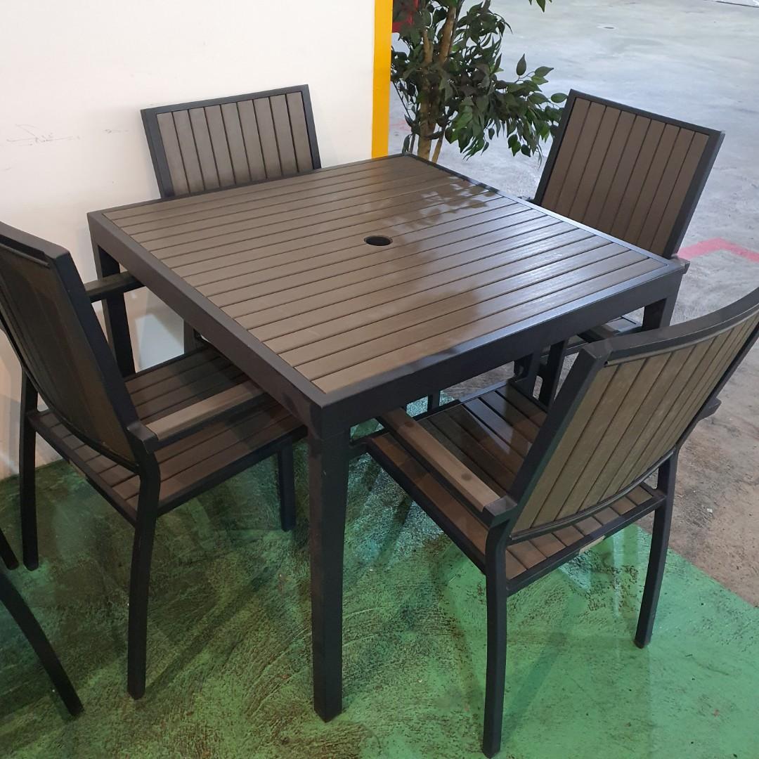 Crate and top barrel outdoor seating