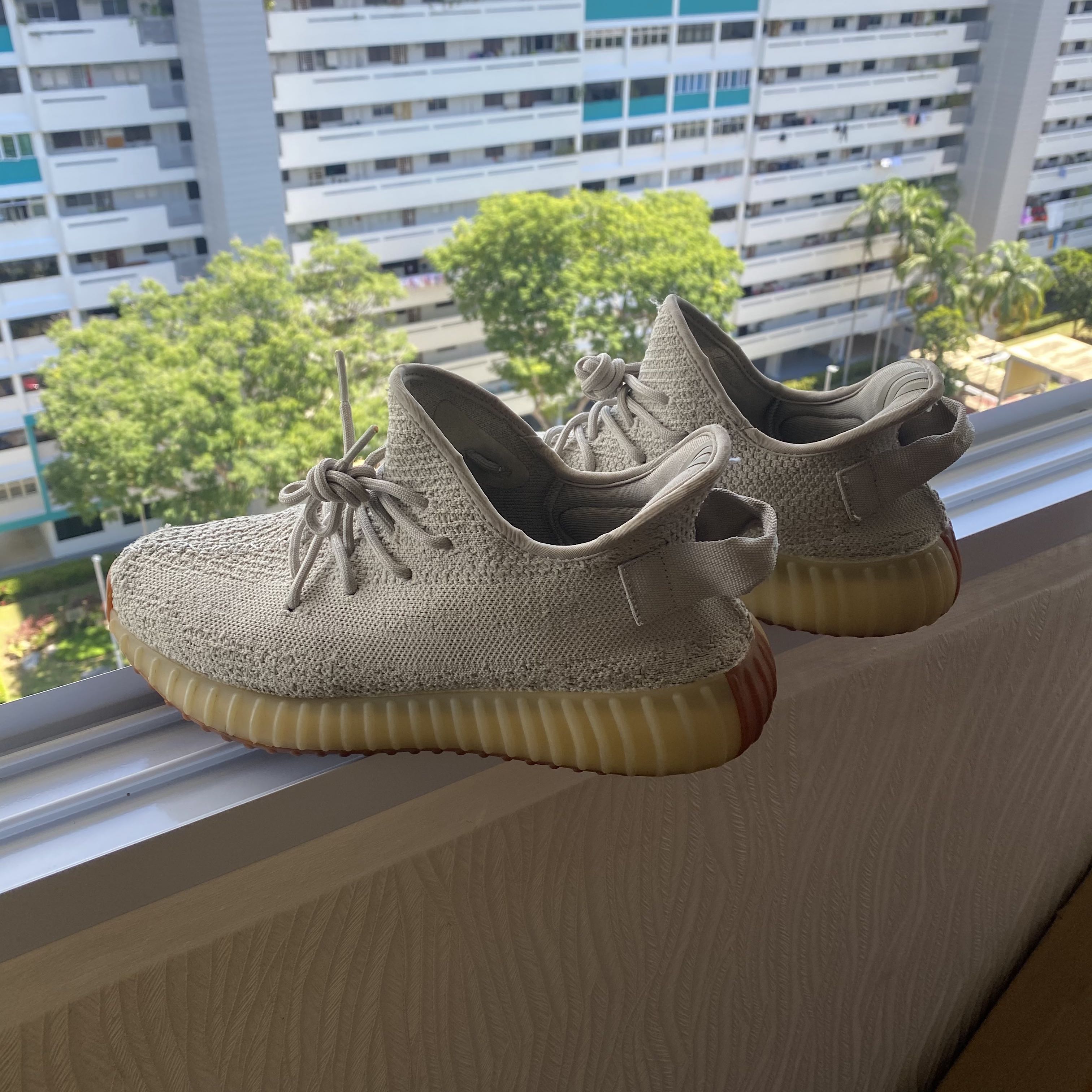 Yeezy sesame on sale matching shirt