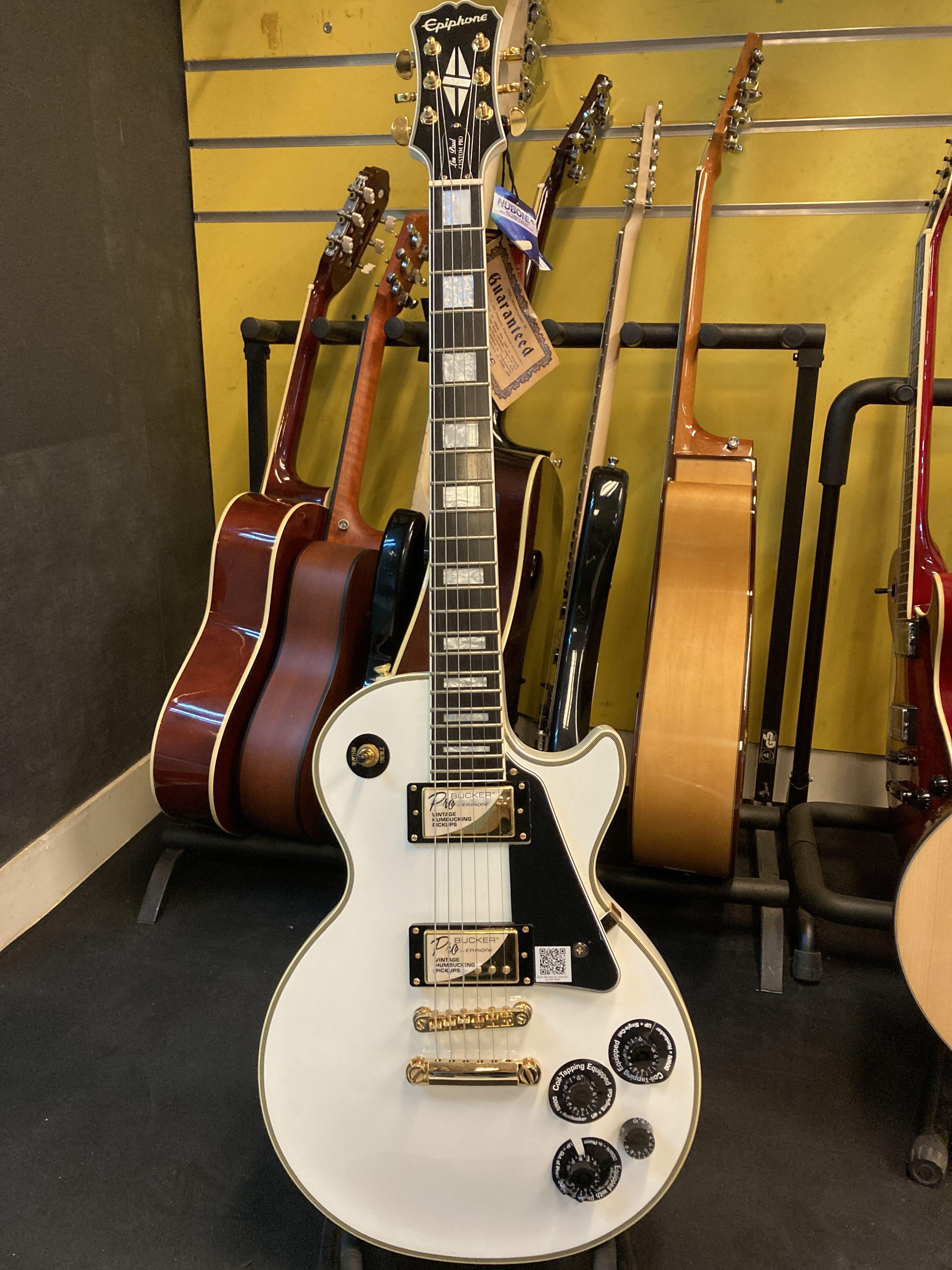 Epiphone Les Paul Custom 電結他白色全新, 興趣及遊戲, 音樂、樂器