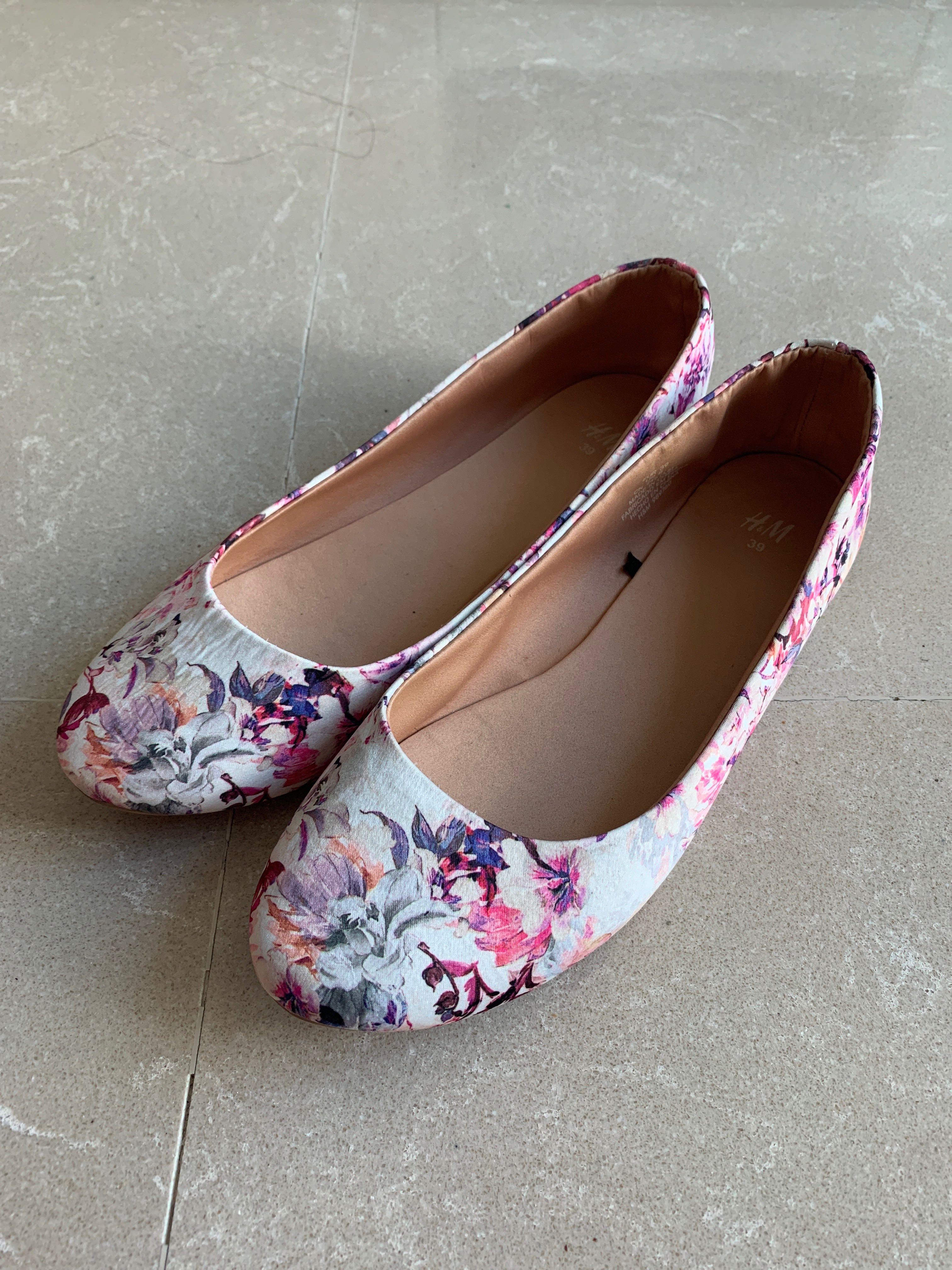 Floral flats! Lilac, pink and purple flowers. Worn twice., Women's Fashion,  Footwear, Flats on Carousell