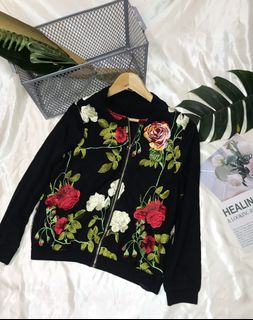 (Category: ) located in . Submitted by her.thrive_ (Listing ID 1111360704, Image 1). Description: .