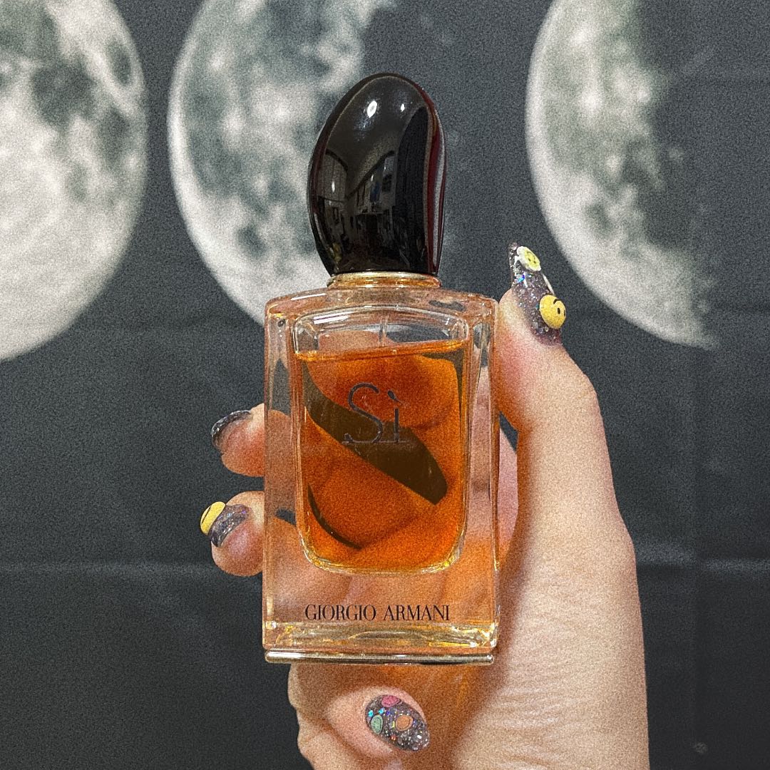 Giorgio armani orange perfume top