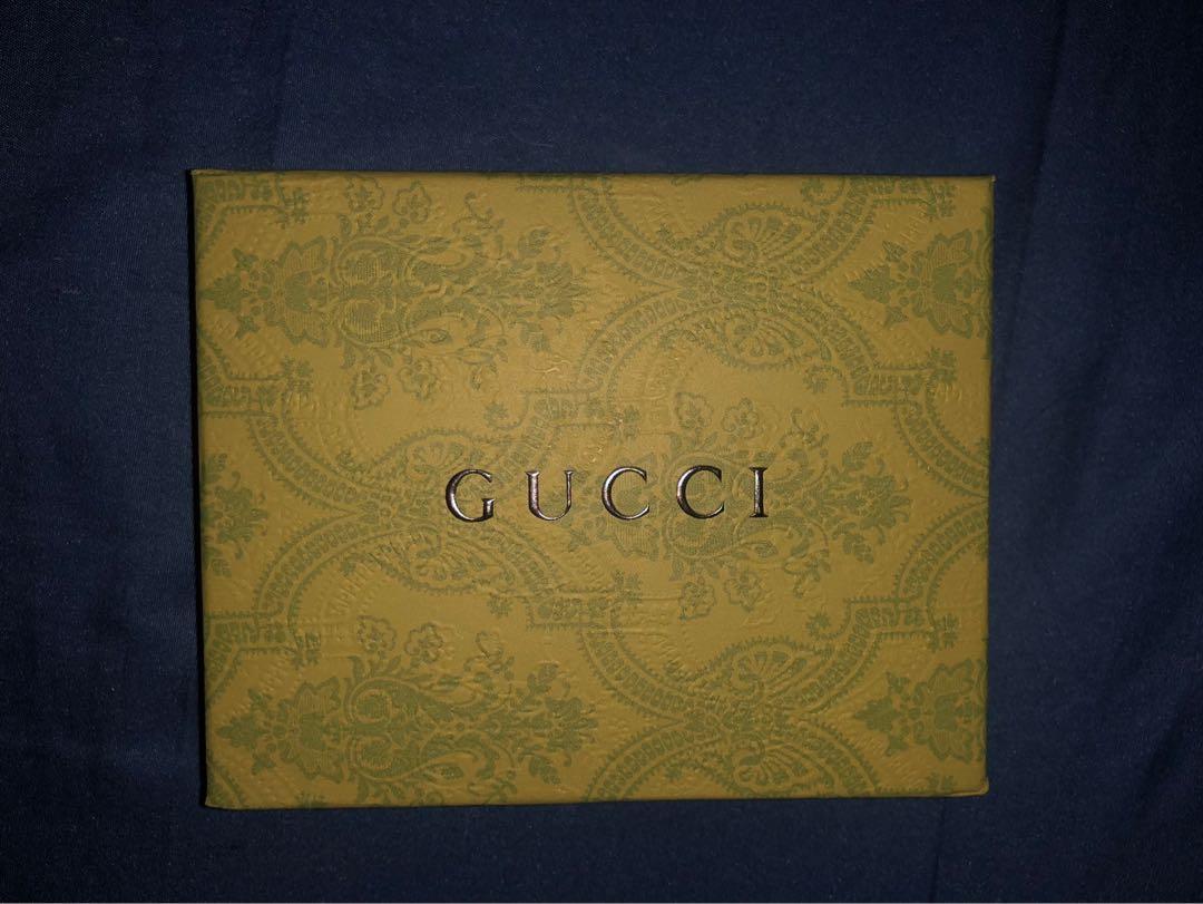 Gucci Pink Hair Comb Gift Set, Beauty & Personal Care, Hair on Carousell