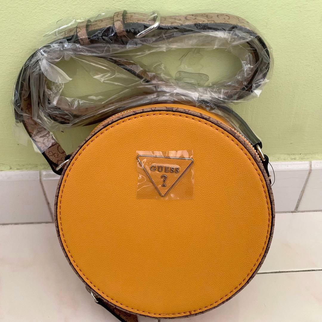Guess Round Crossbody Bag/ Sling Bag, Women's Fashion, Bags & Wallets