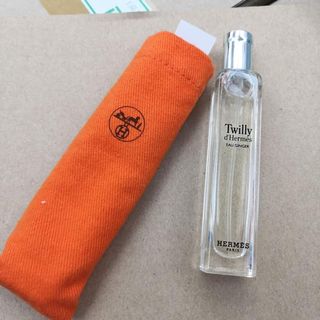 （分類：）位於 。 由 perfumeshop168 提交（商品編號 1114148657，圖片 1）。簡介： 。