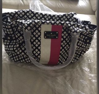 (Category: ) located in . Submitted by housemaid (Listing ID 1114203953, Image 1). Description: .