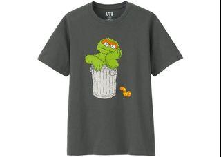 KAWS x uniqlo  x sesame street oscar the grouch tee