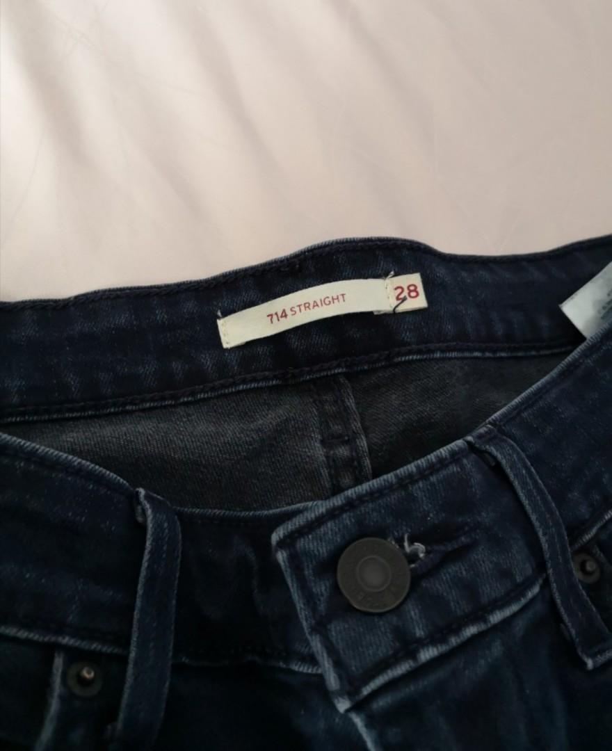 Levi's 714 straight black store
