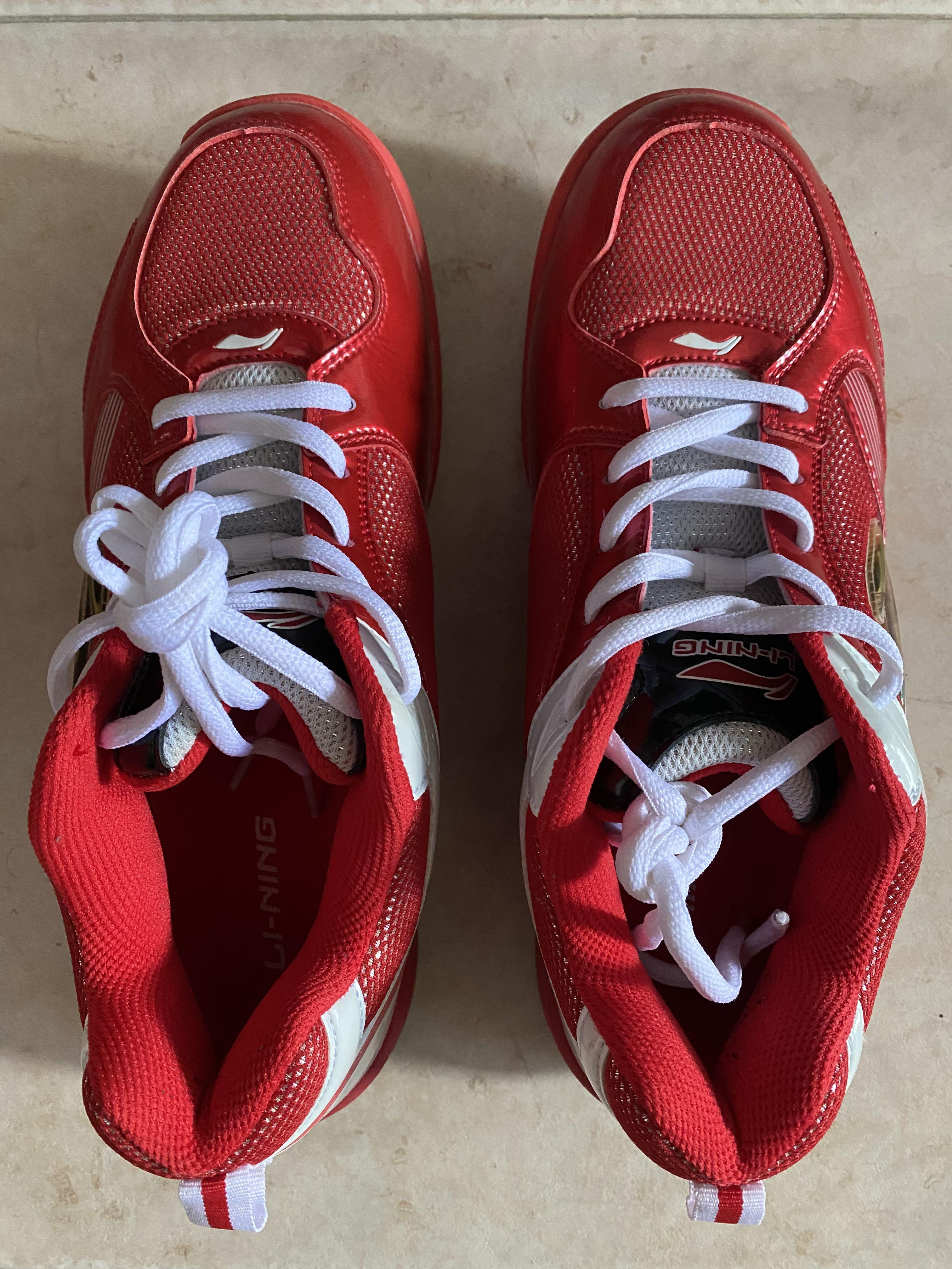 Badminton gum sole discount shoes