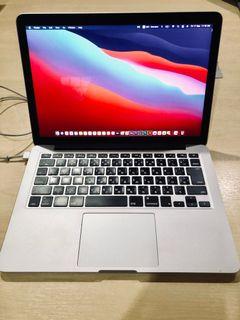 Macbook Pro 13 inch 2015  High Spec (Intel i7, 16gb RAM, 1TB Storage)