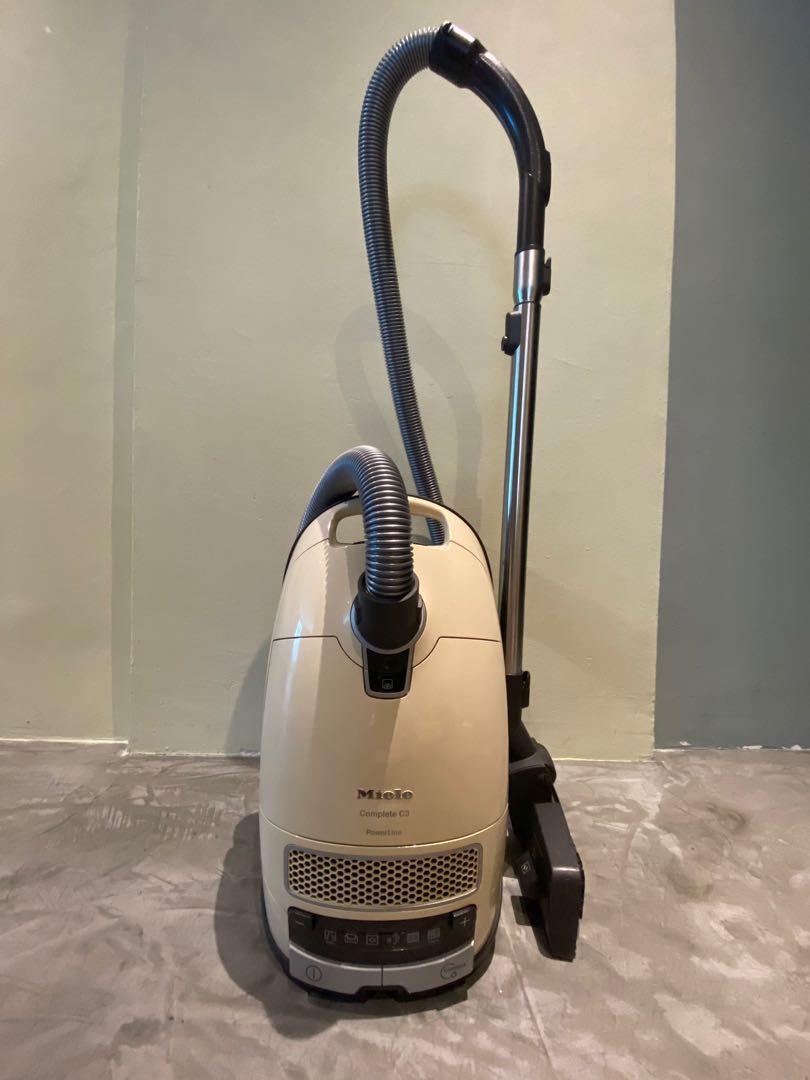 Miele C3 Vacuum Cleaner, TV & Home Appliances, Vacuum Cleaner