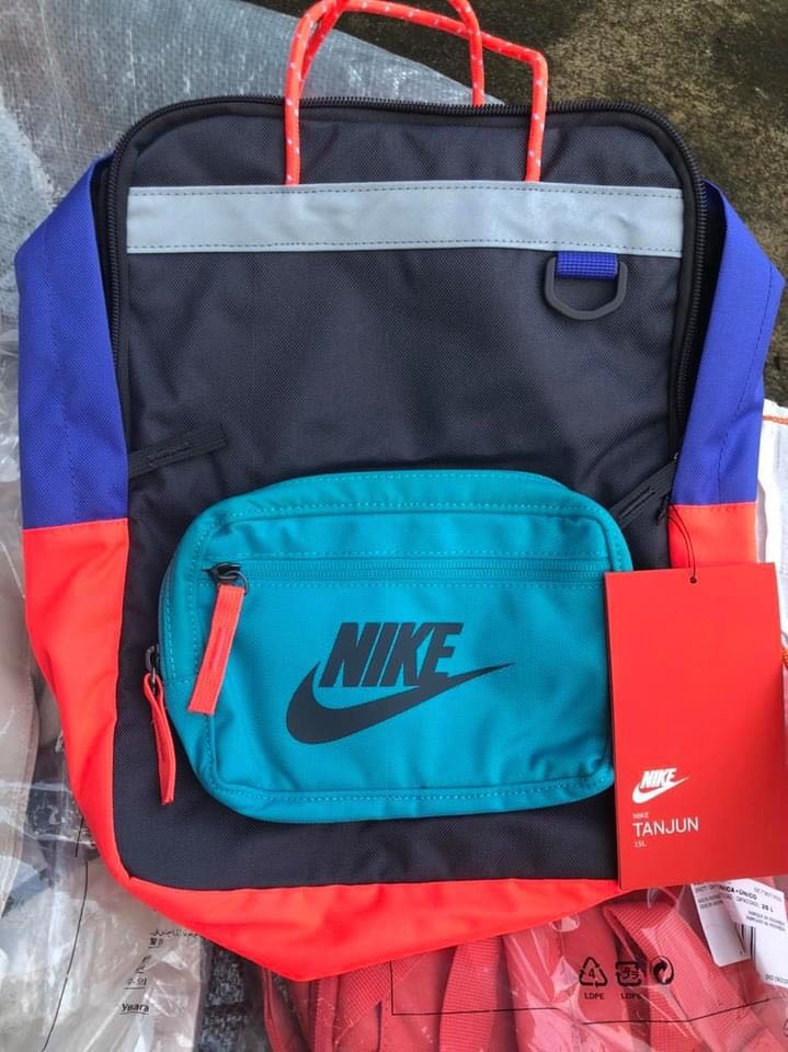 Nike 15L Tanjun Backpack Women s Fashion Bags Wallets