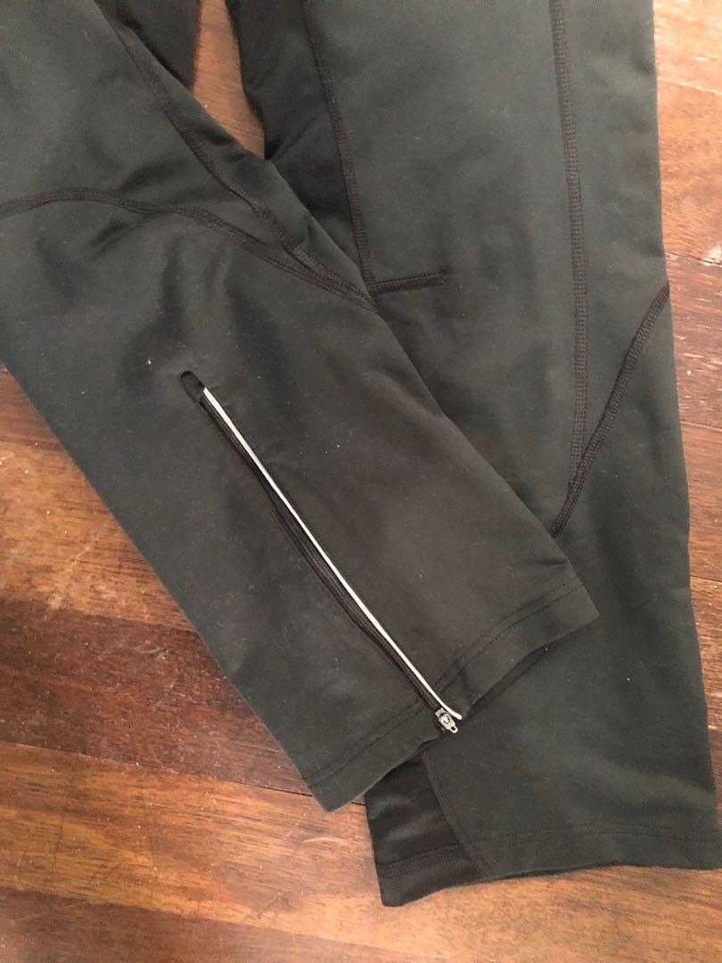 Nike jogging pants (Category: Activewear) located in San Juan City. Submitted by jayrl (Listing ID 1114199720, Image 3). Description: .